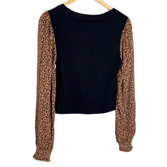 NWT DKNY Jeans Black Ribbed Knit Leopard Print Sleeve Crop Top Women's Size M - Picture 11 of 16